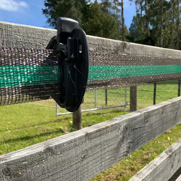 Styx Electric Fence Offset Outrigger - 175mm, Black UV-Stabilised Plastic