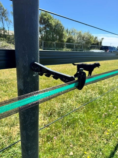 Styx Electric Fence Offset Outrigger - 300mm, Black UV-Stabilised Plastic