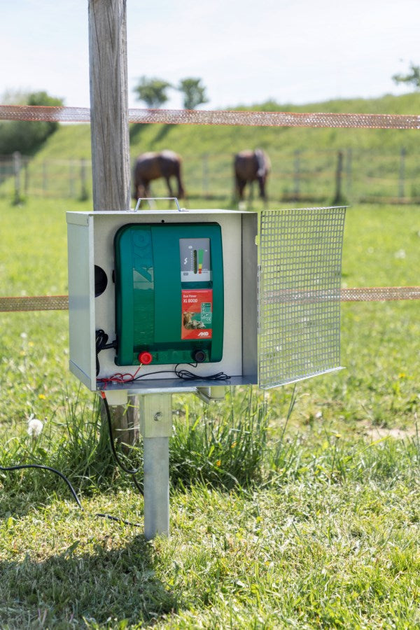 Anti-theft-electrified metal box for AKO energisers and battery