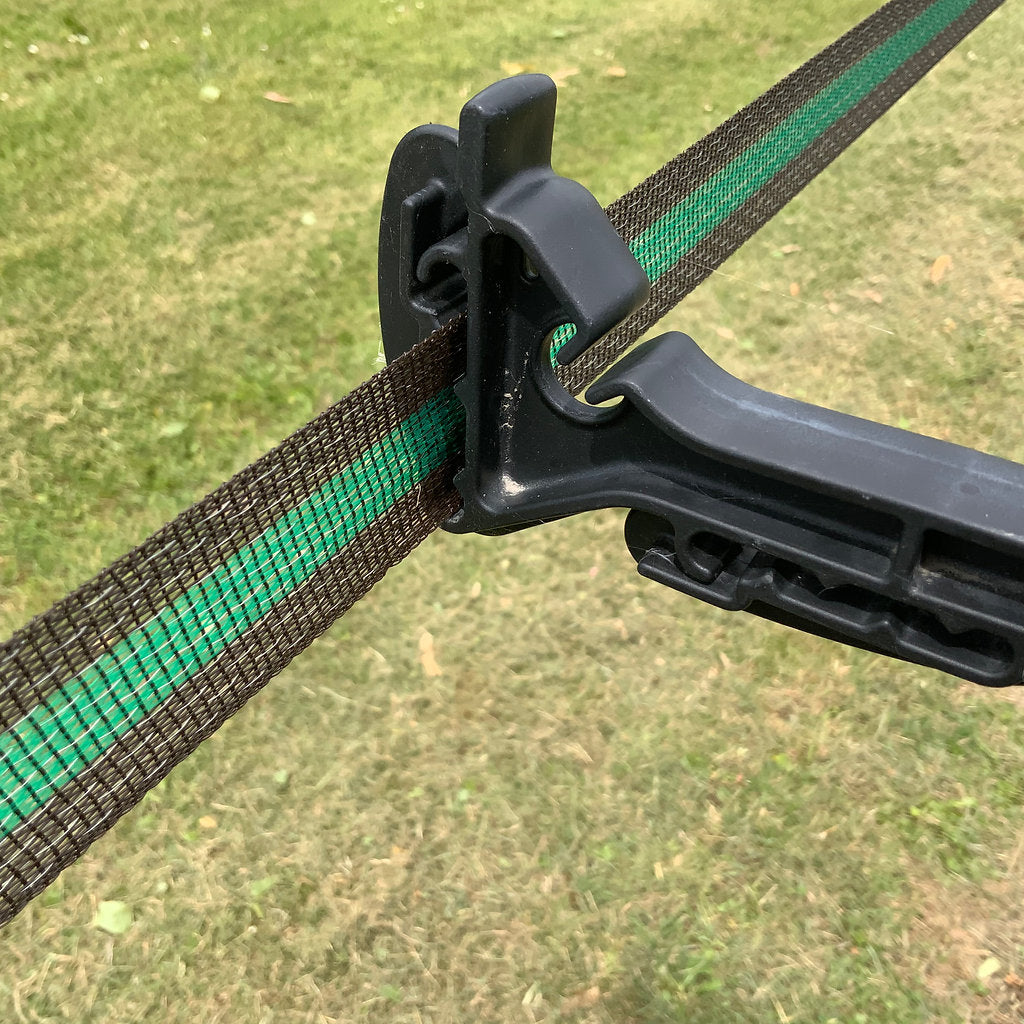 Styx Electric Fence Offset Outrigger - 300mm, Black UV-Stabilised Plas ...